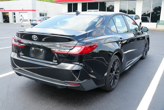Used 2025 Toyota Camry SE FWD image 14