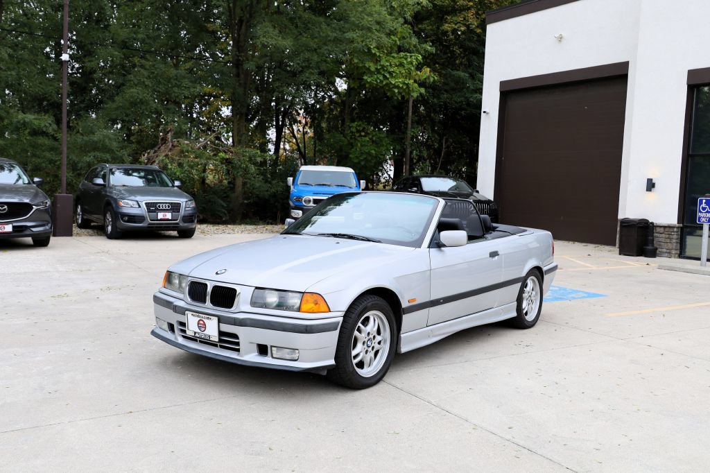 Used 1999 BMW 328i Convertible RWD image 3