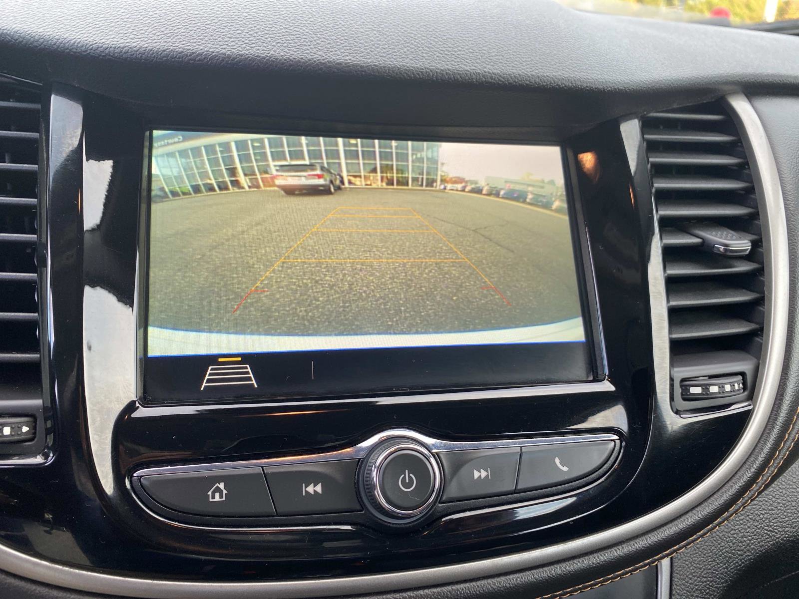 Used 2019 Chevrolet Trax LS image 12