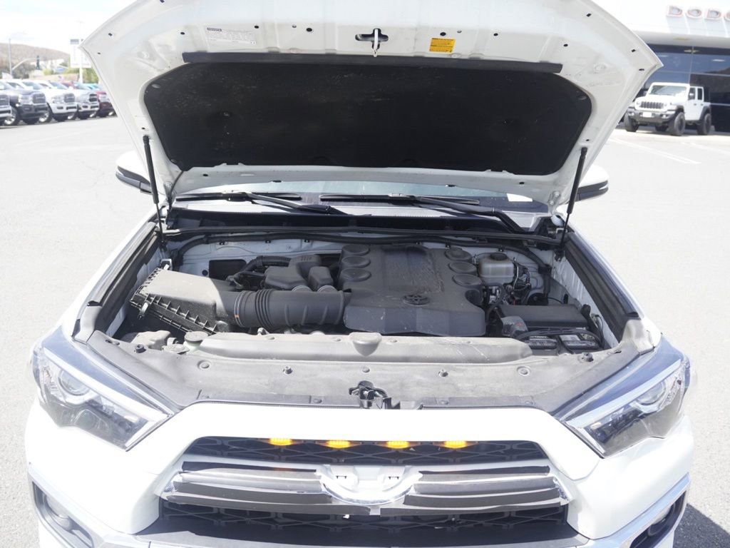 Used 2016 Toyota 4Runner Limited image 30