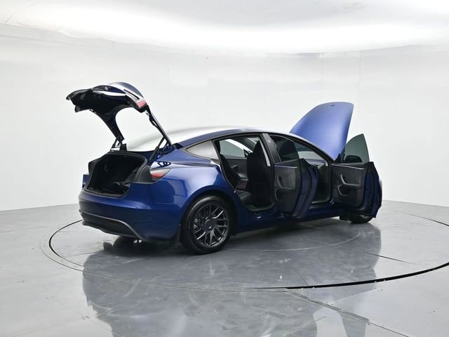Used 2025 Tesla Model 3 Long Range AWD/4WD image 47