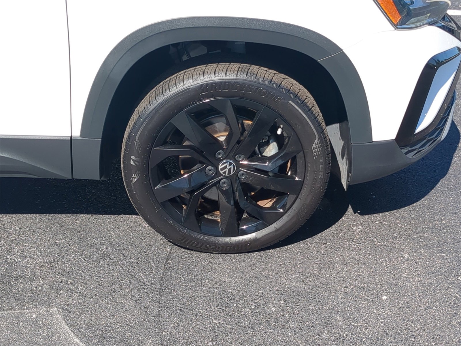 Used 2022 Volkswagen Taos SE image 9