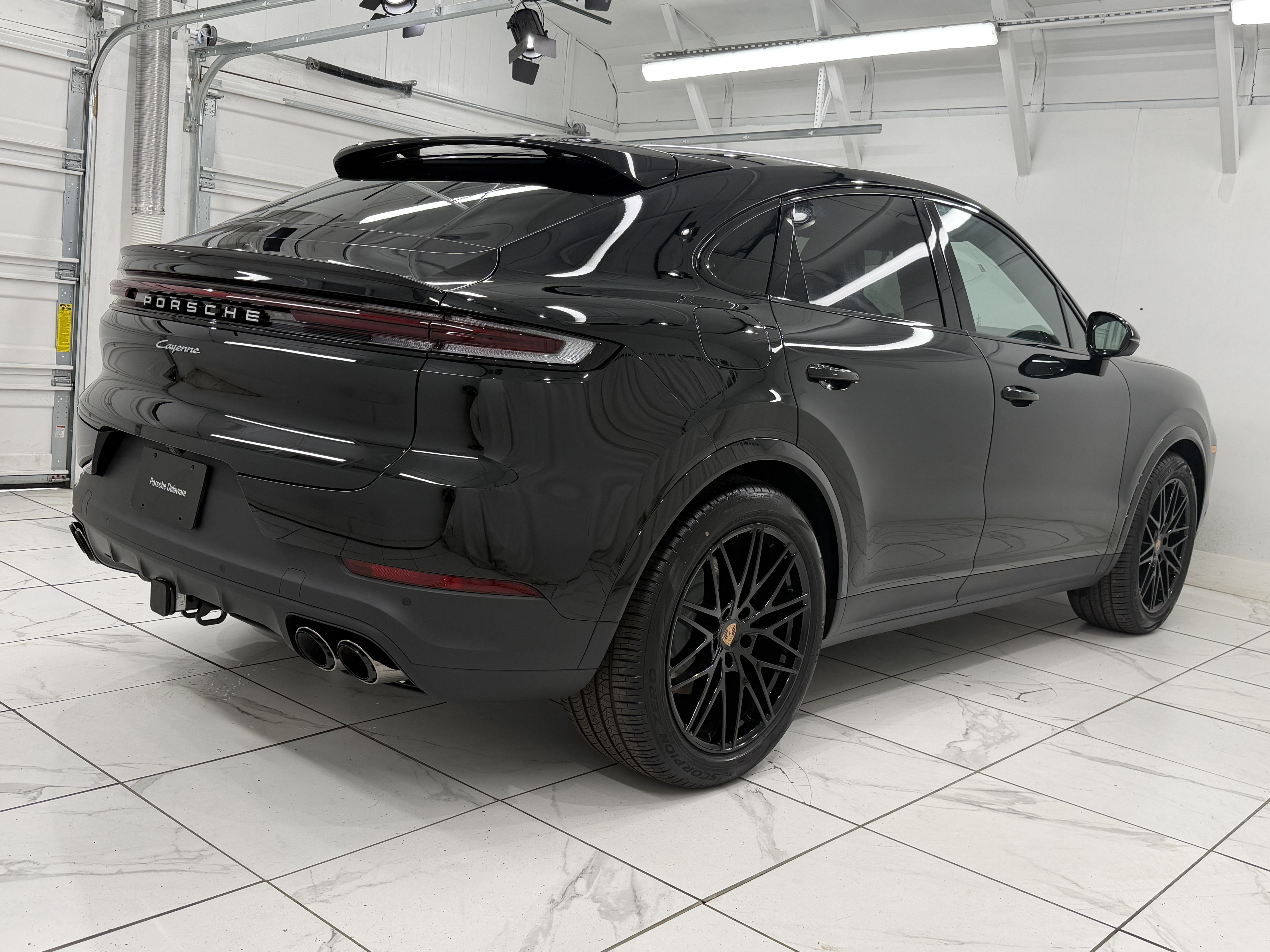 New 2026 Porsche Cayenne Coupe AWD/4WD image 11