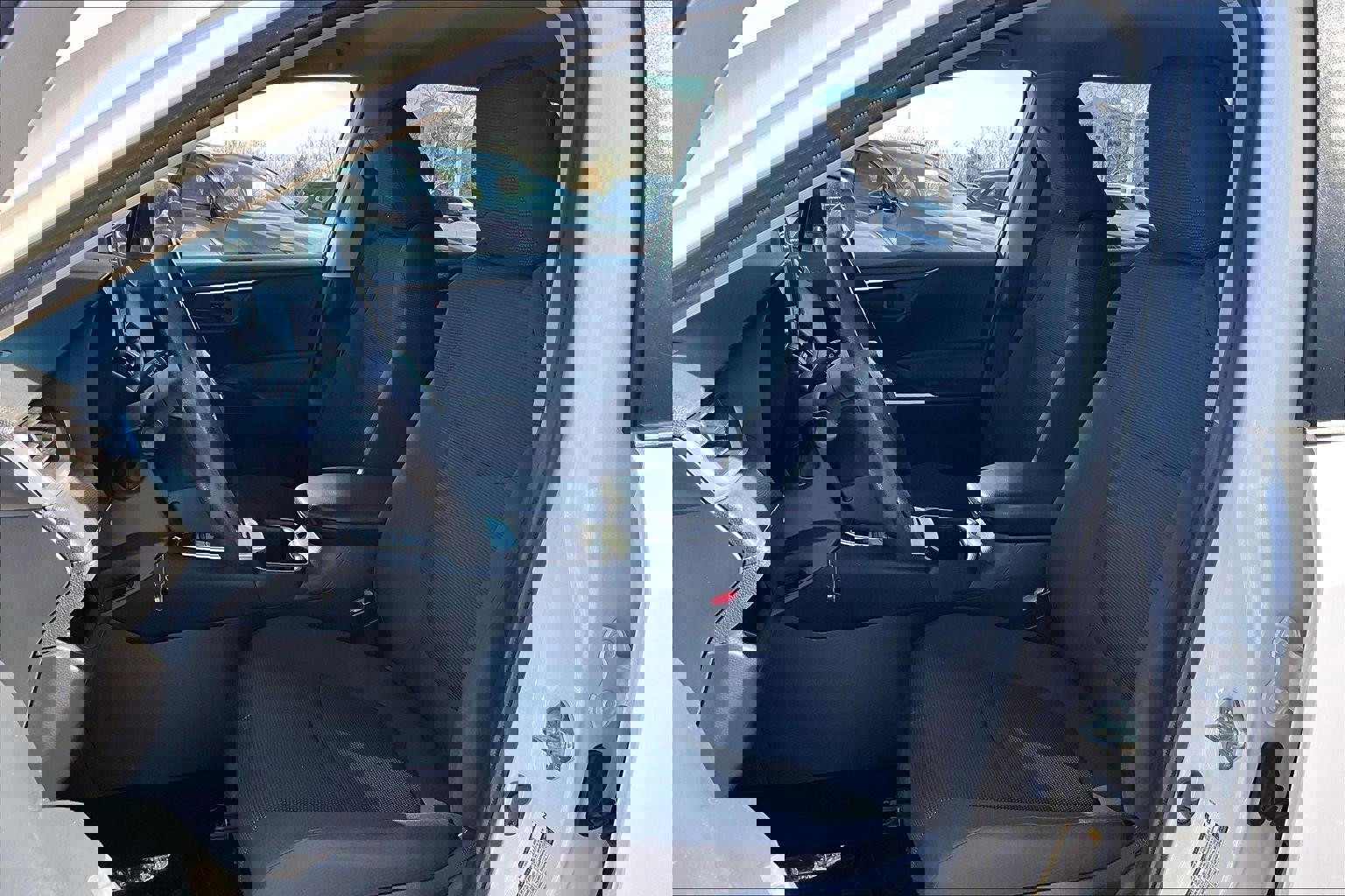 Used 2023 Toyota RAV4 LE image 23