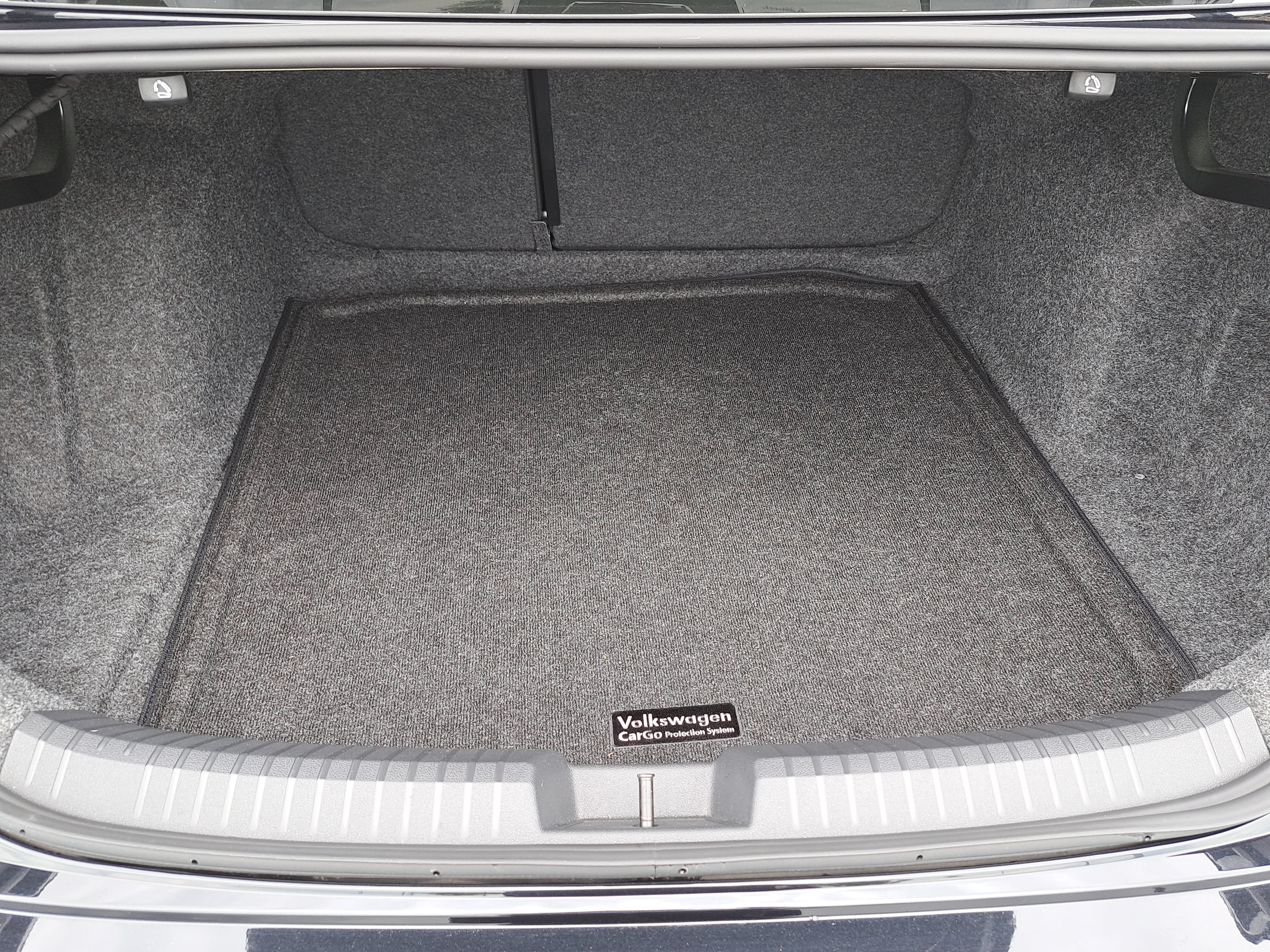 Certified 2025 Volkswagen Jetta SE FWD image 12