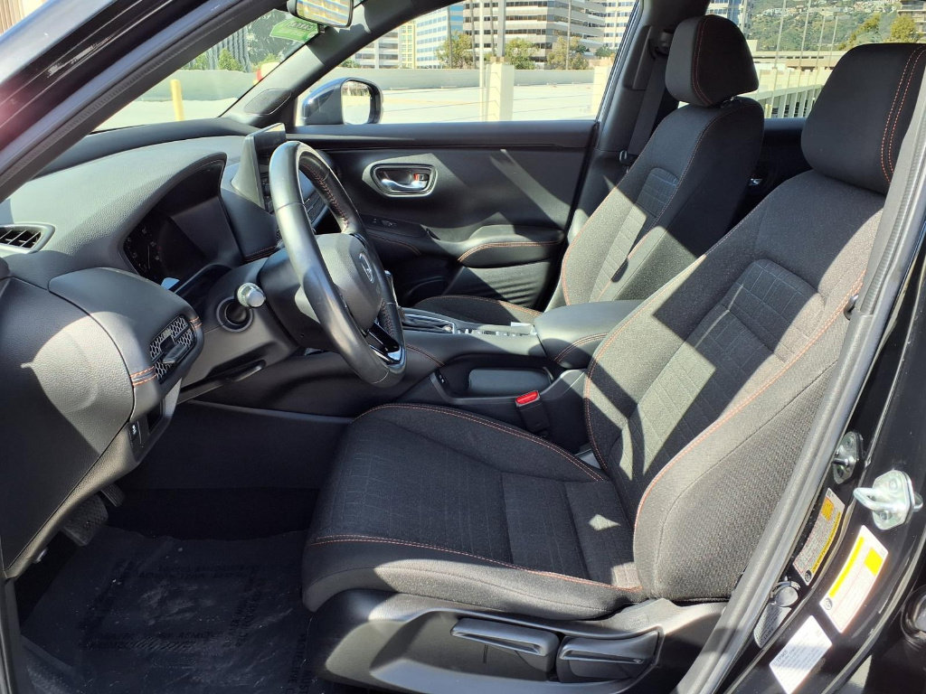 Used 2024 Honda HR-V Sport image 11