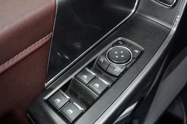 Used 2022 Ford F150 Lariat AWD/4WD image 12