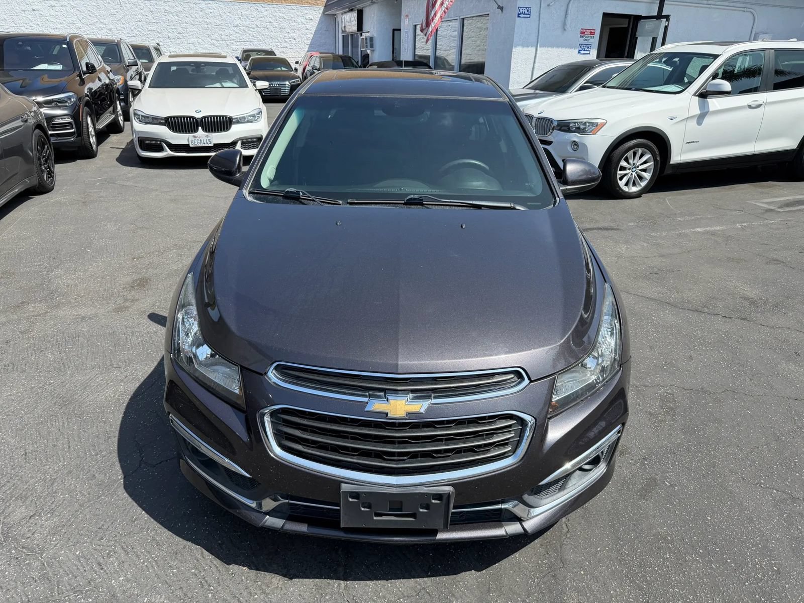 Used 2015 Chevrolet Cruze LT w/ Sun And Sound Package FWD image 9