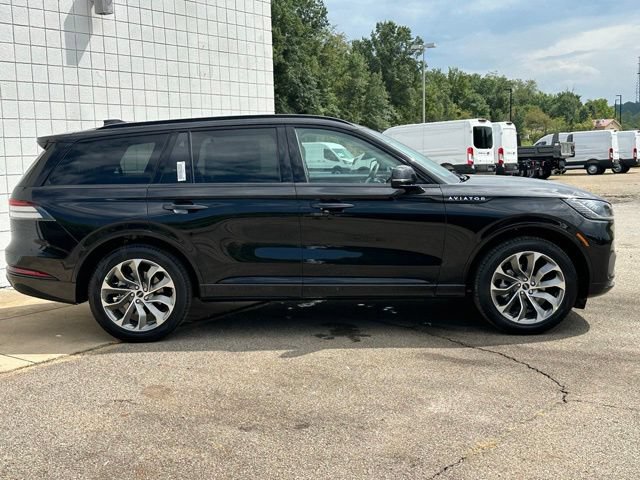 New 2026 Lincoln Aviator AWD image 4