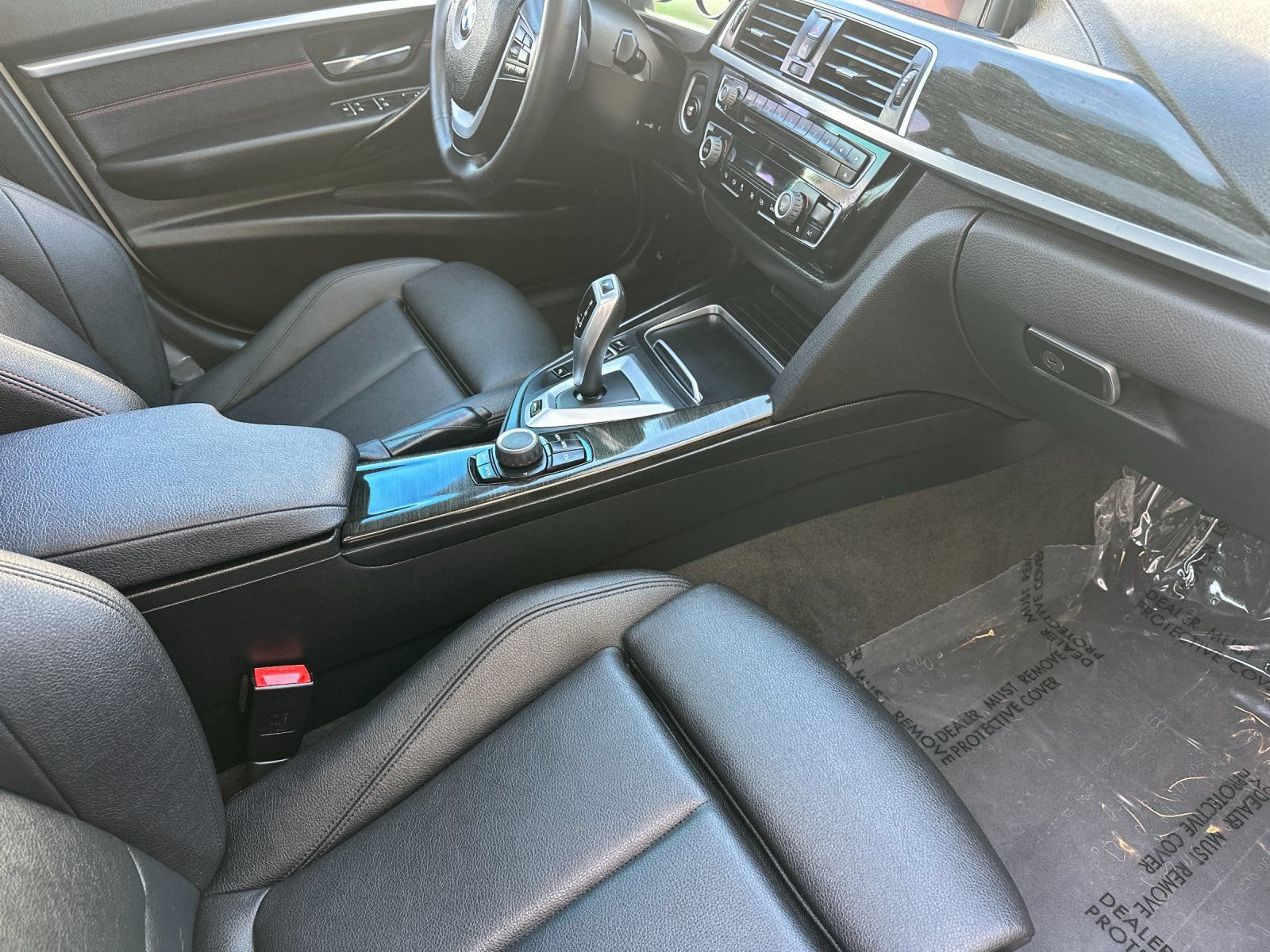 Used 2018 BMW 330e w/ Convenience Package RWD image 17