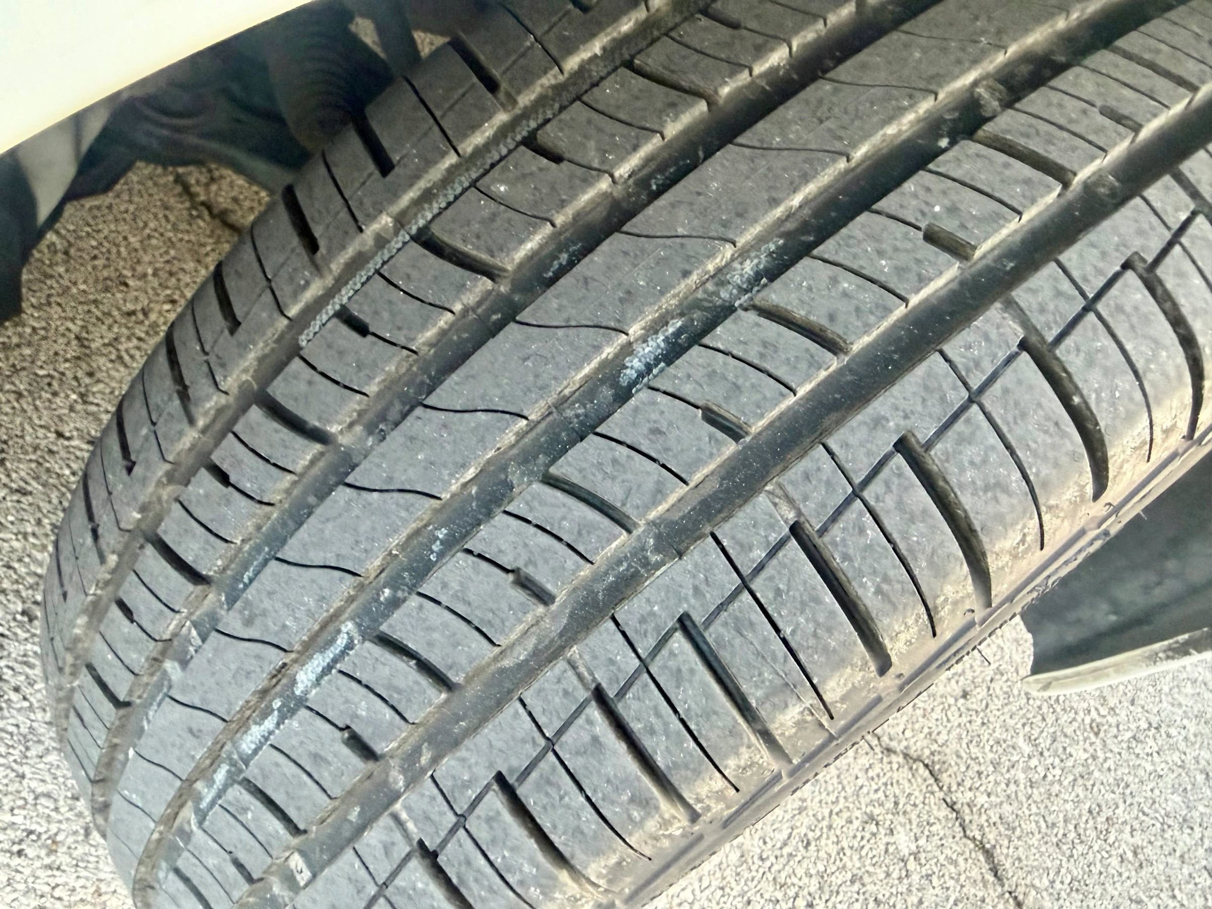 Used 2018 Toyota Avalon Limited image 42