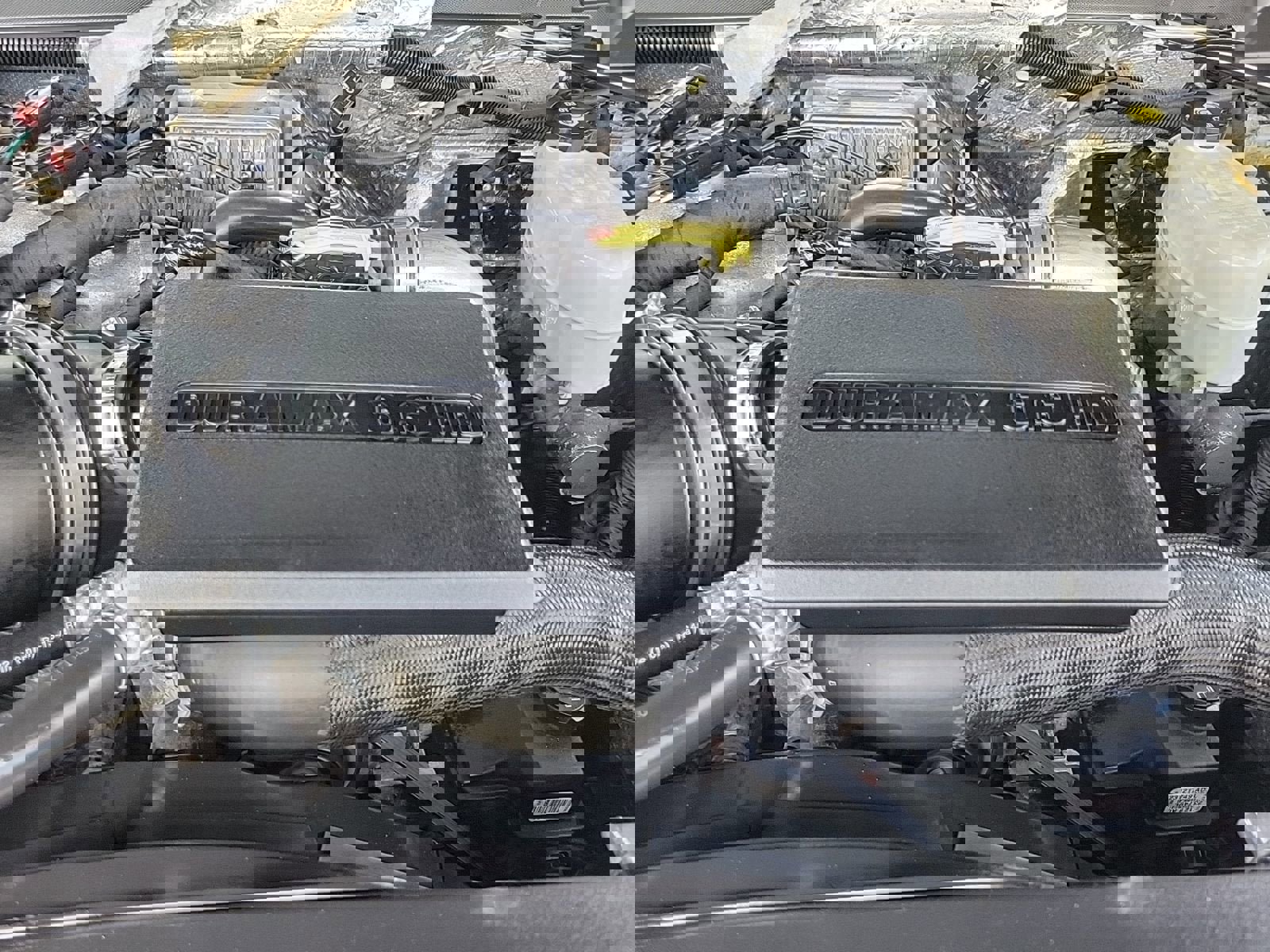 Used 2017 GMC Sierra 2500 Denali w/ Duramax Plus Package AWD/4WD image 11