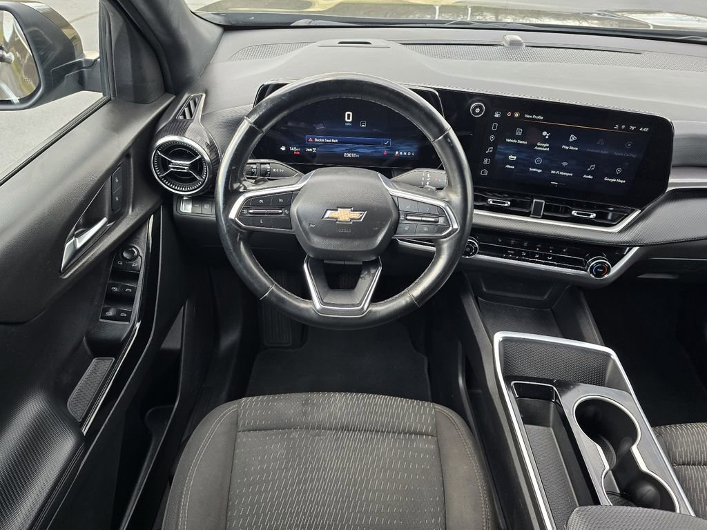 Used 2025 Chevrolet Equinox LT image 13