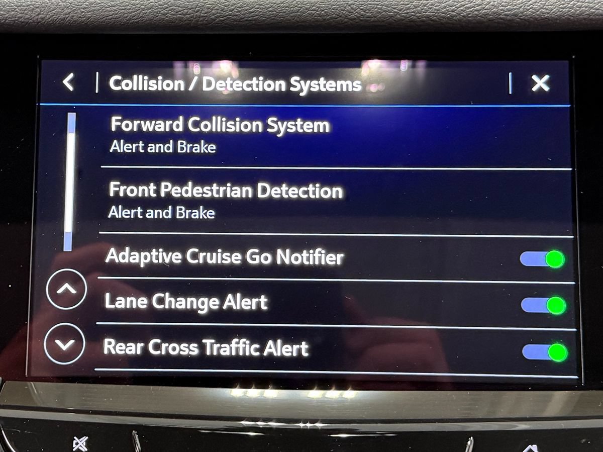 Used 2023 Cadillac XT6 Sport w/ Technology Package AWD/4WD image 25