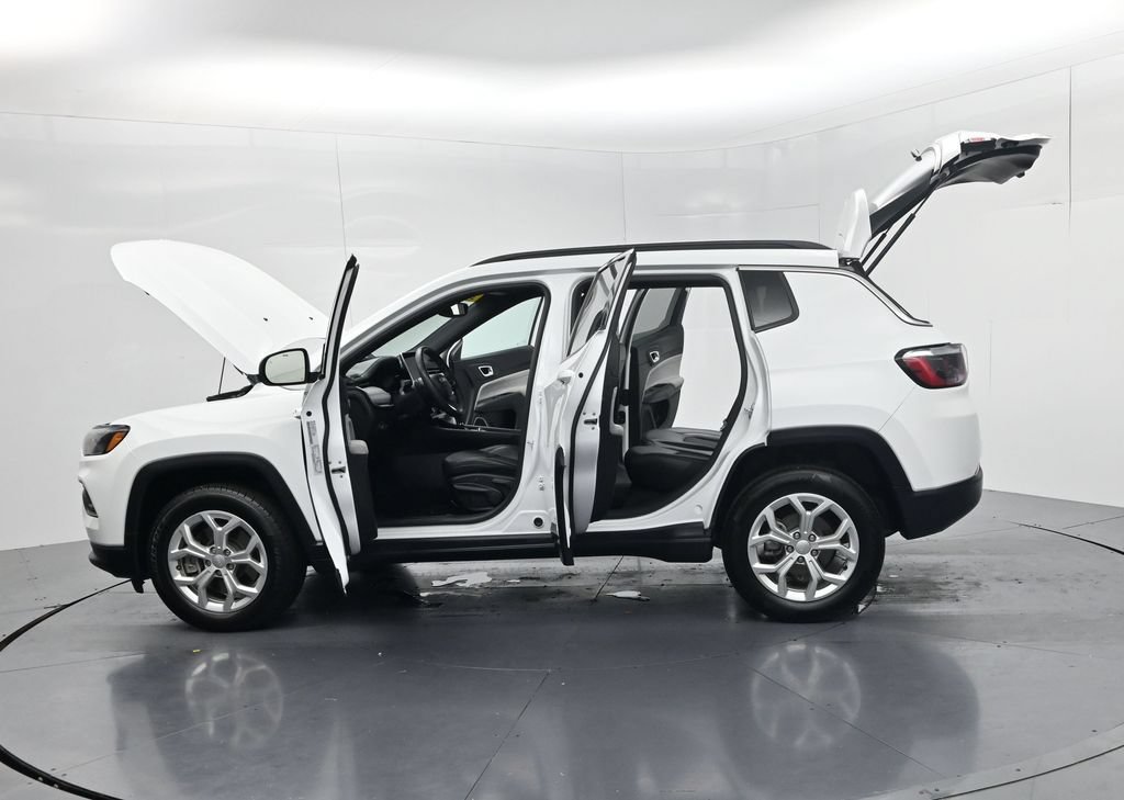 Used 2024 Jeep Compass Latitude AWD/4WD image 66