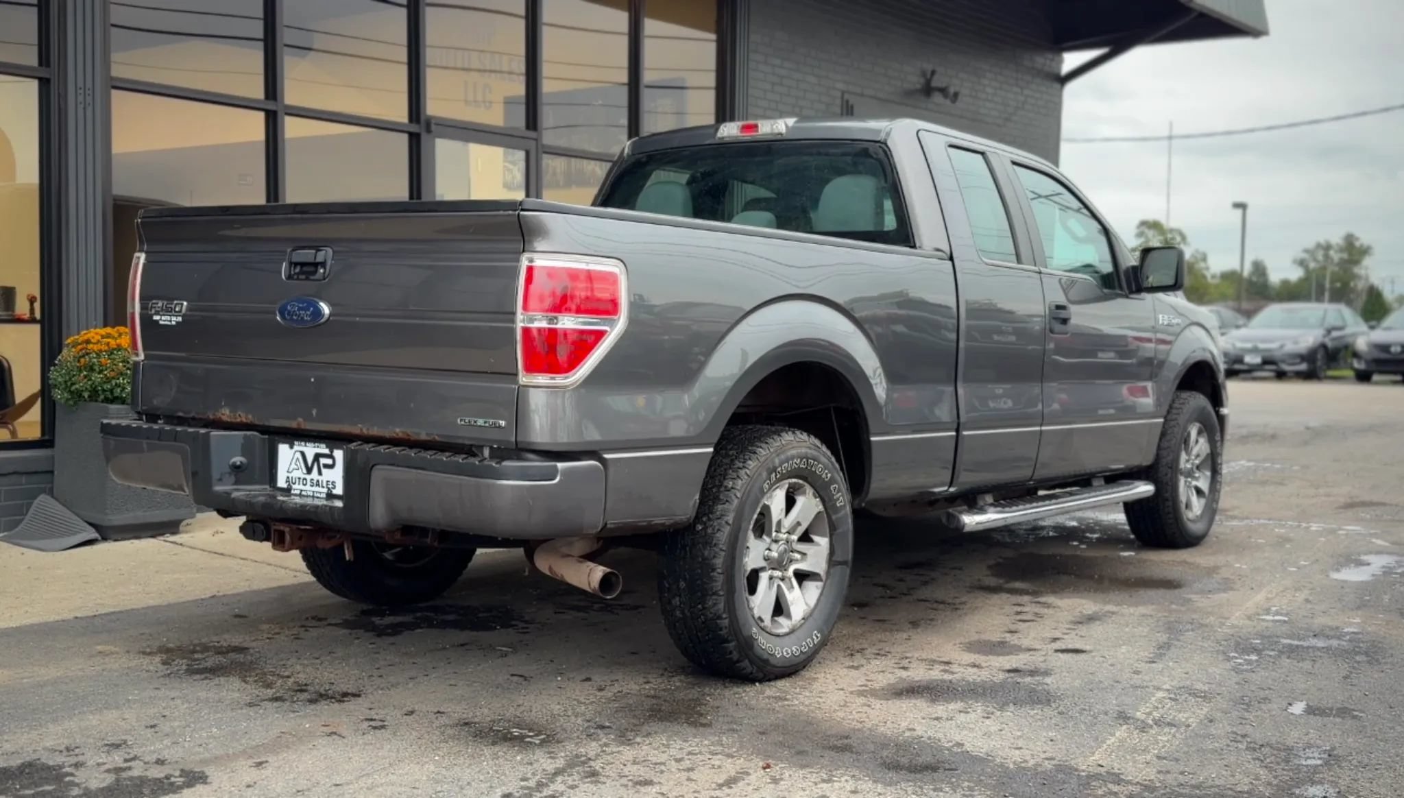 Used 2013 Ford F150 STX w/ Mid Equipment Group AWD/4WD image 2