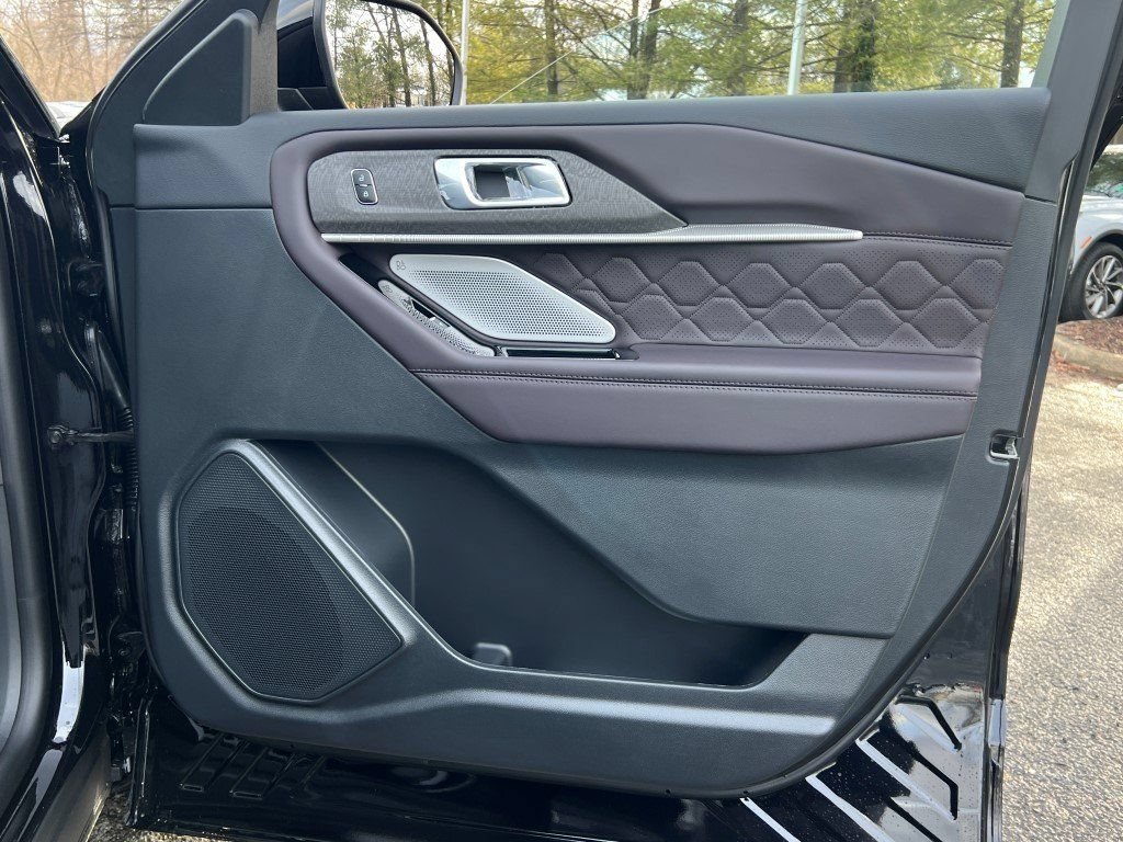 New 2026 Ford Explorer Platinum w/ LUX Leather Package AWD/4WD image 7