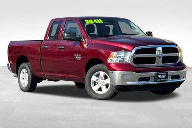 Used 2024 RAM 1500 Classic SLT image 2