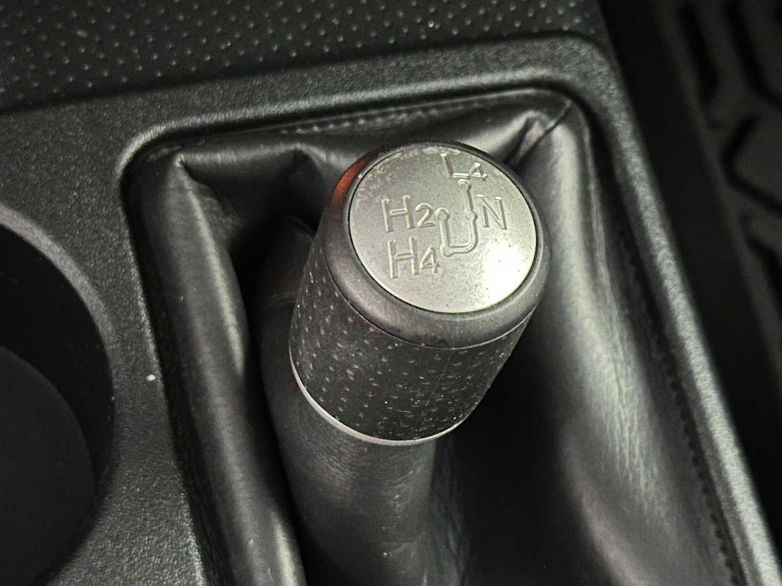 Used 2007 Toyota FJ Cruiser 4WD image 16
