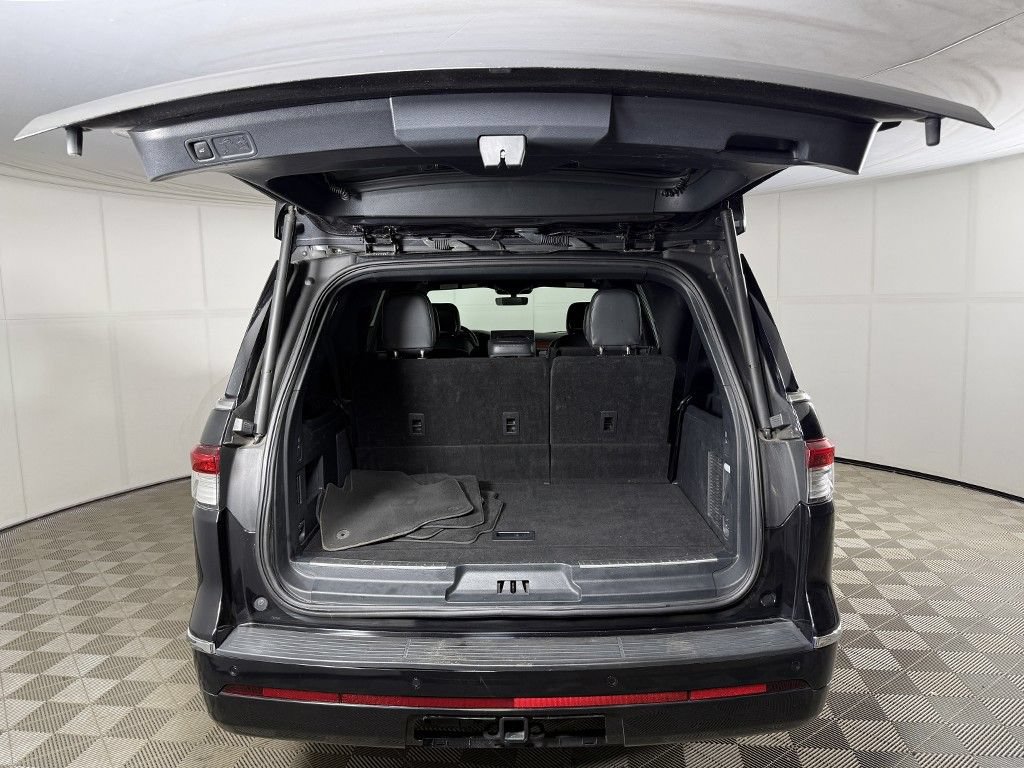 Used 2024 Lincoln Navigator L 4WD image 17