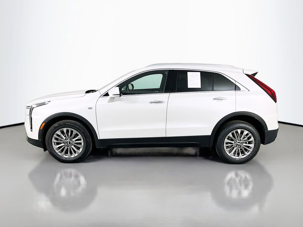 Used 2024 Cadillac XT4 Premium Luxury AWD/4WD image 5