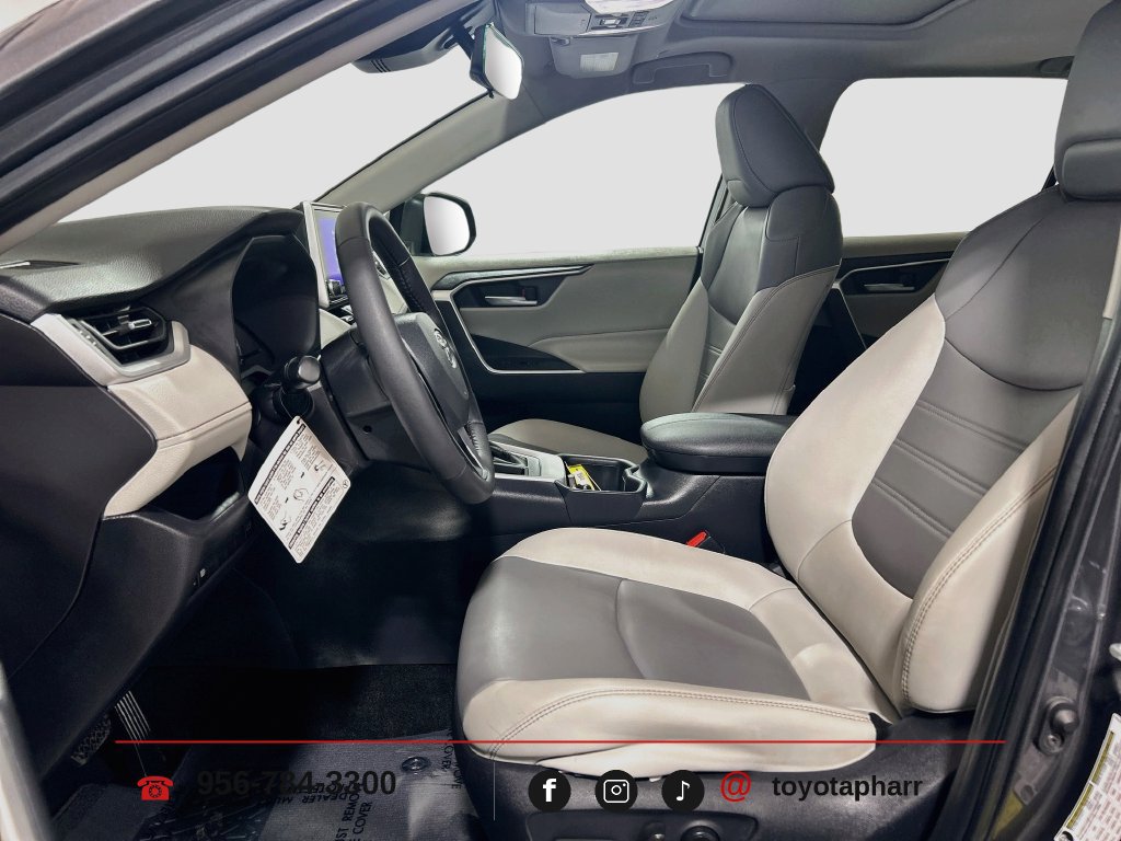 Used 2025 Toyota RAV4 XLE Premium FWD image 18