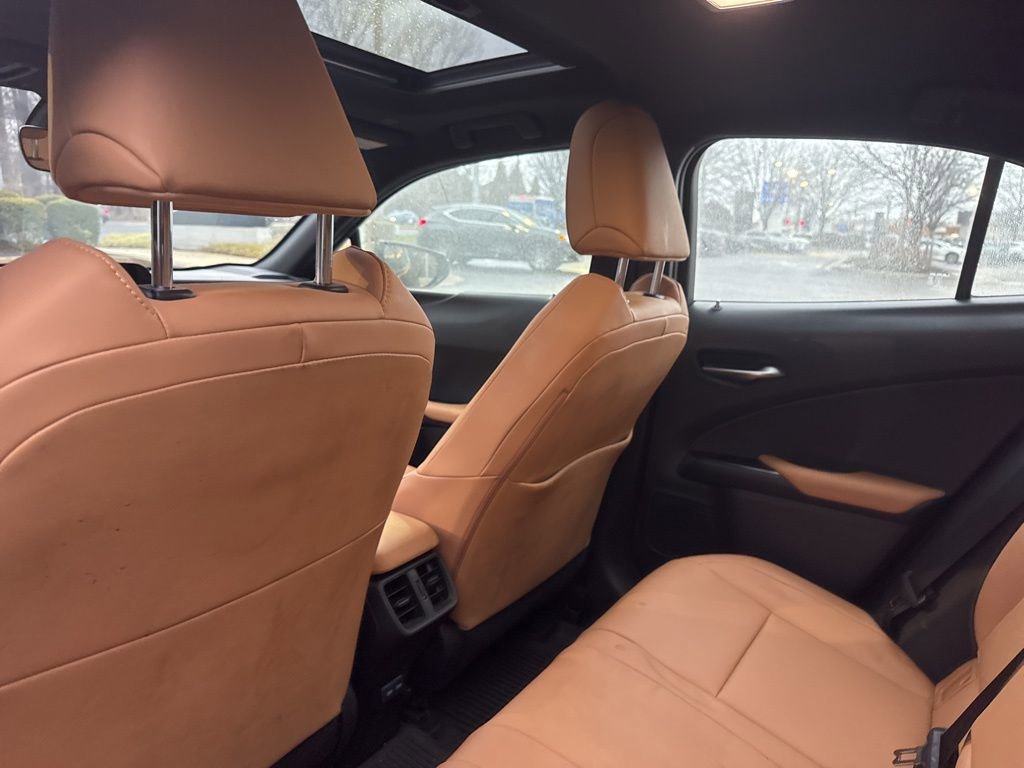 Used 2023 Lexus UX 250h 250h Premium w/ Accessory Package (Z2) image 10