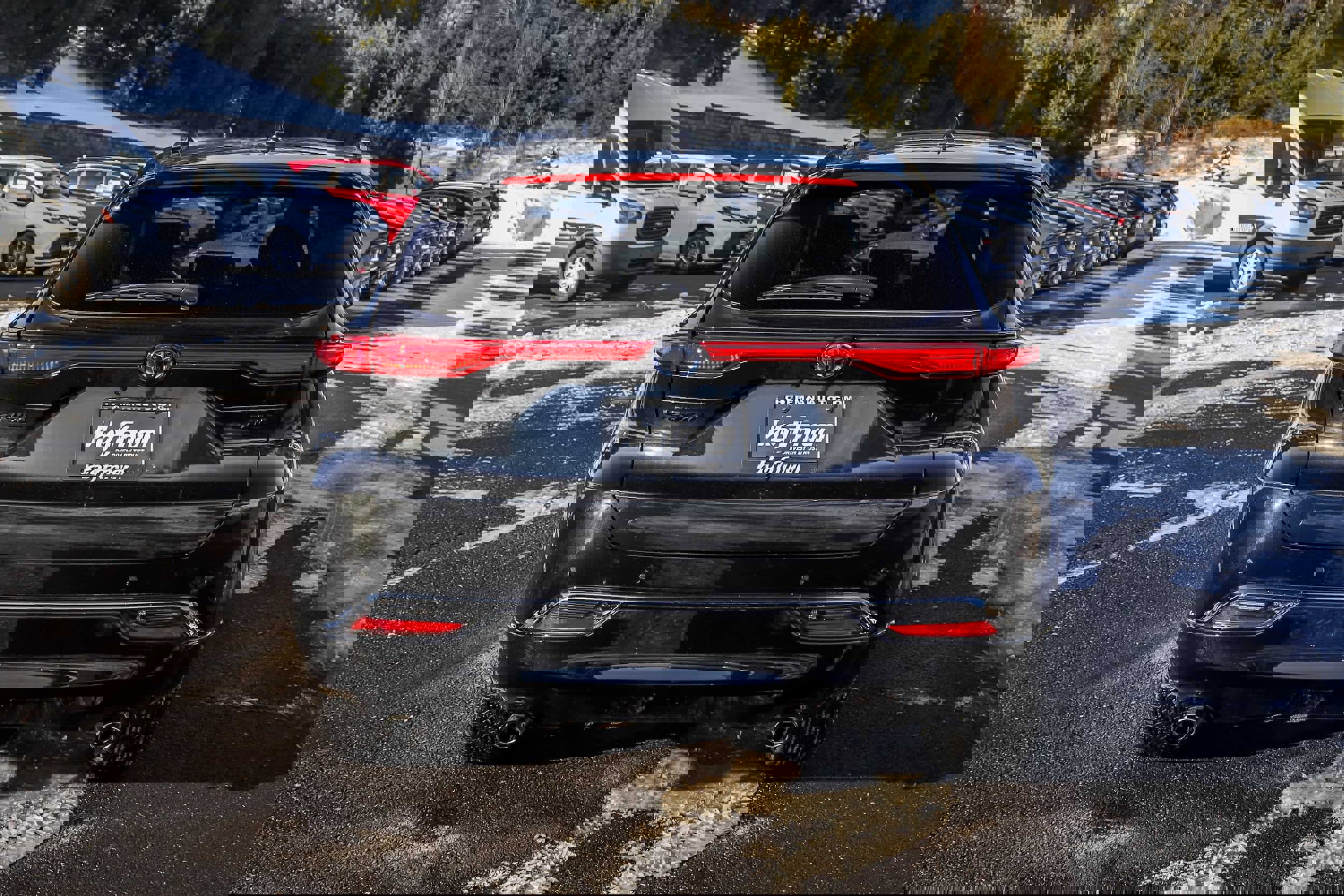 Used 2024 Toyota Venza Nightshade image 8