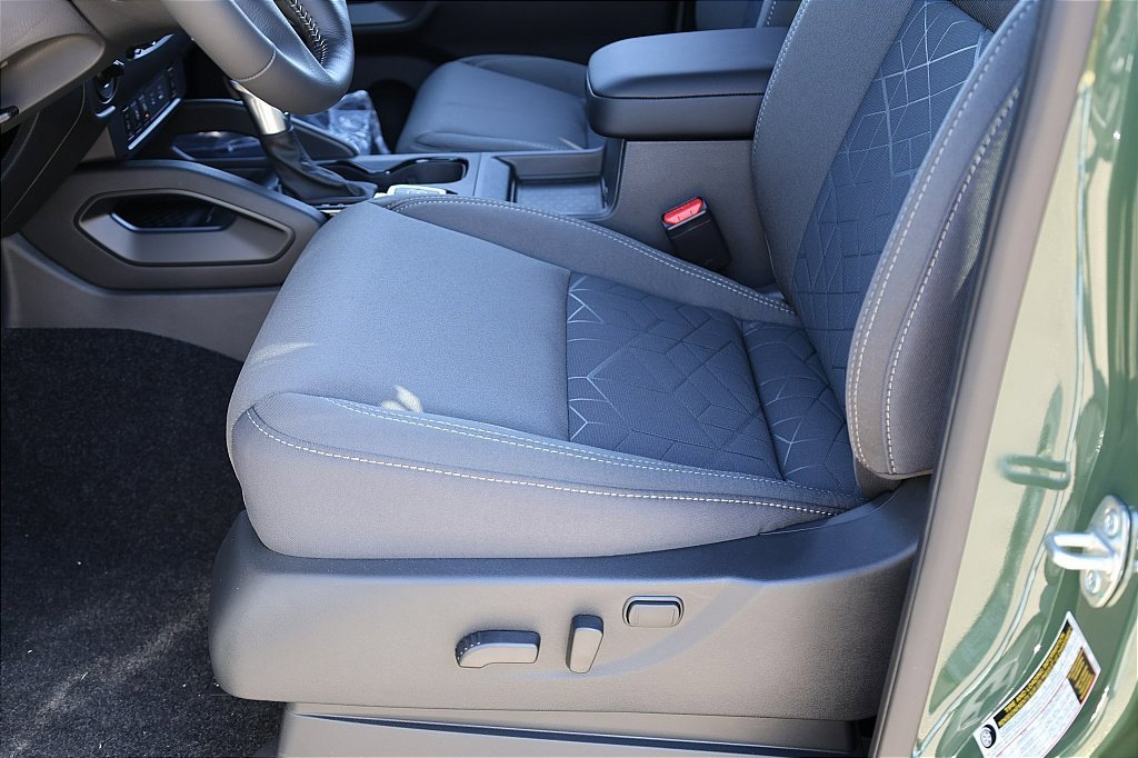 New 2026 Nissan Frontier SV w/ All-Weather Content Package image 15