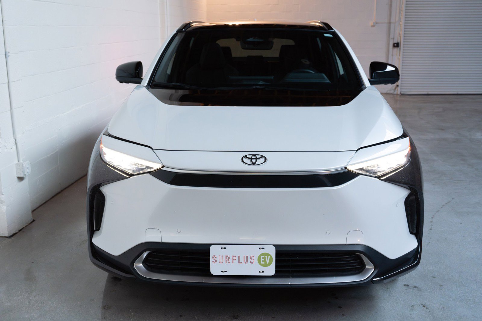 Used 2023 Toyota bZ4X FWD image 8