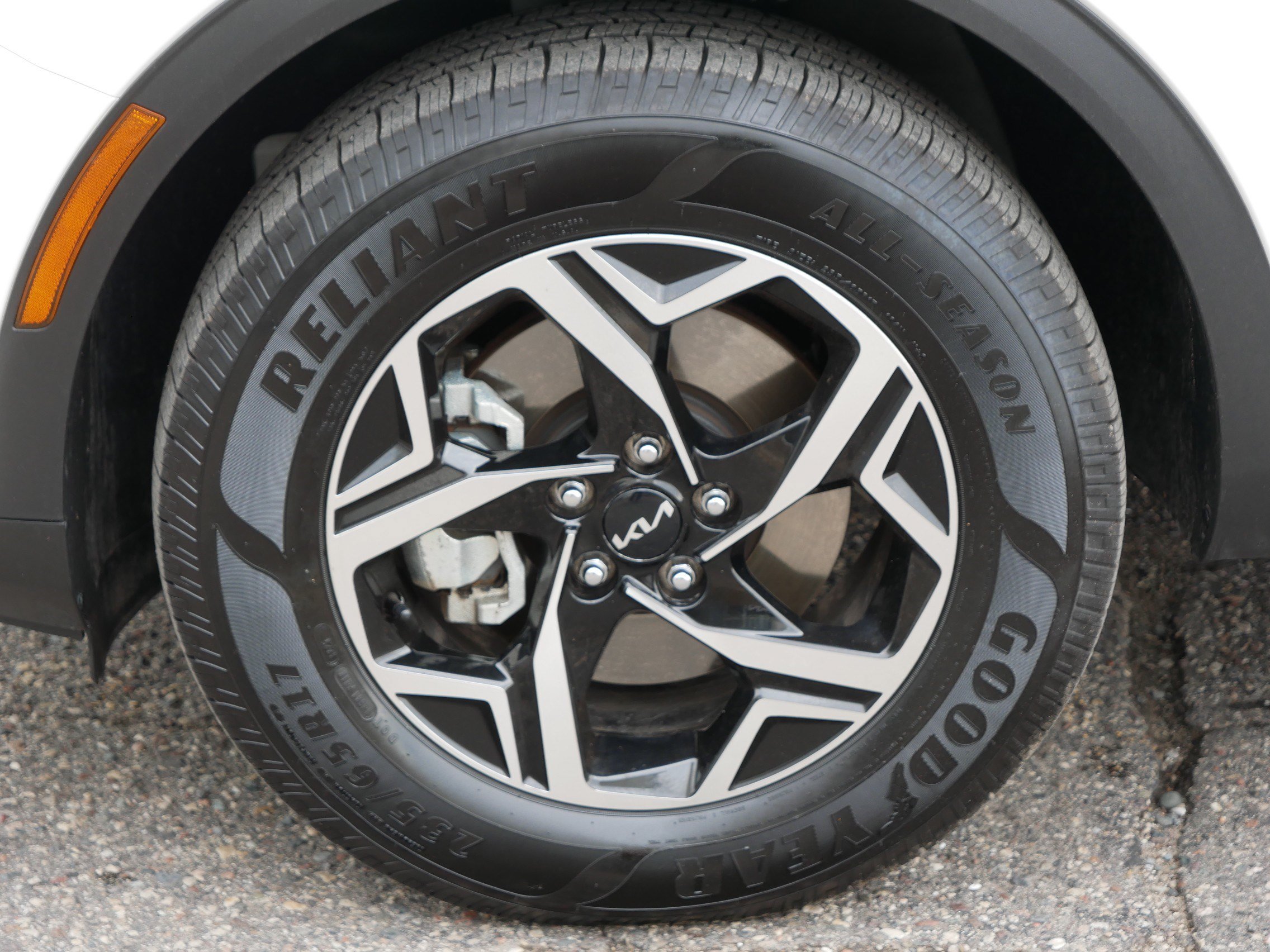 Certified 2023 Kia Sportage LX AWD/4WD image 15