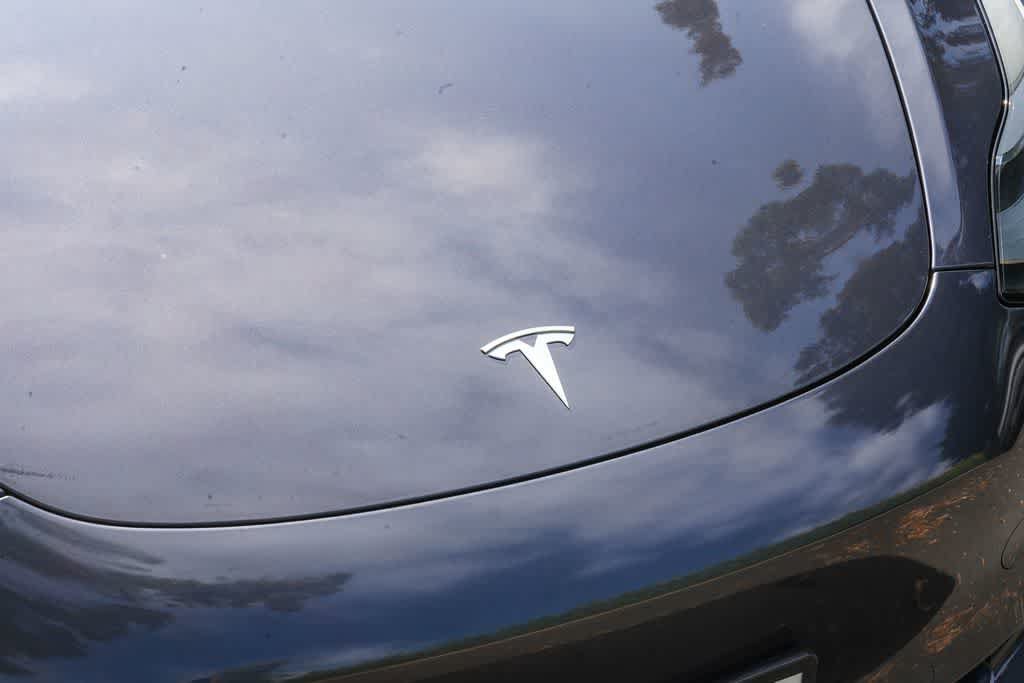 Used 2018 Tesla Model 3 Long Range AWD/4WD image 11