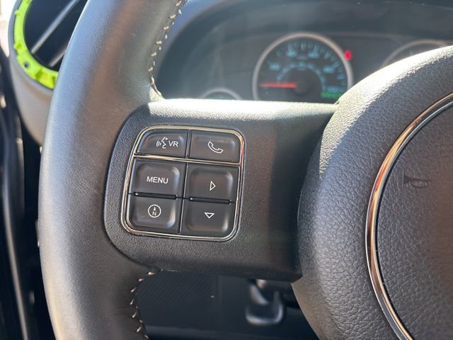 Used 2012 Jeep Wrangler Unlimited Rubicon image 19