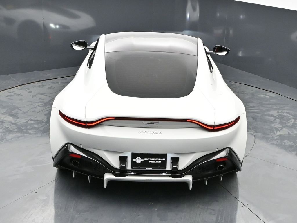 Used 2019 Aston Martin V8 Vantage Coupe image 37