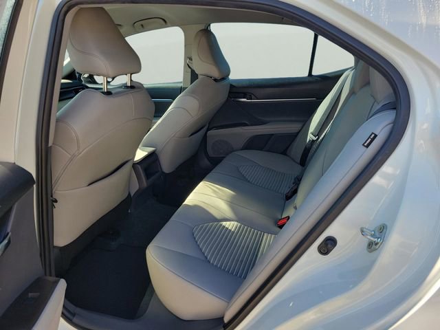 Used 2022 Toyota Camry SE image 10
