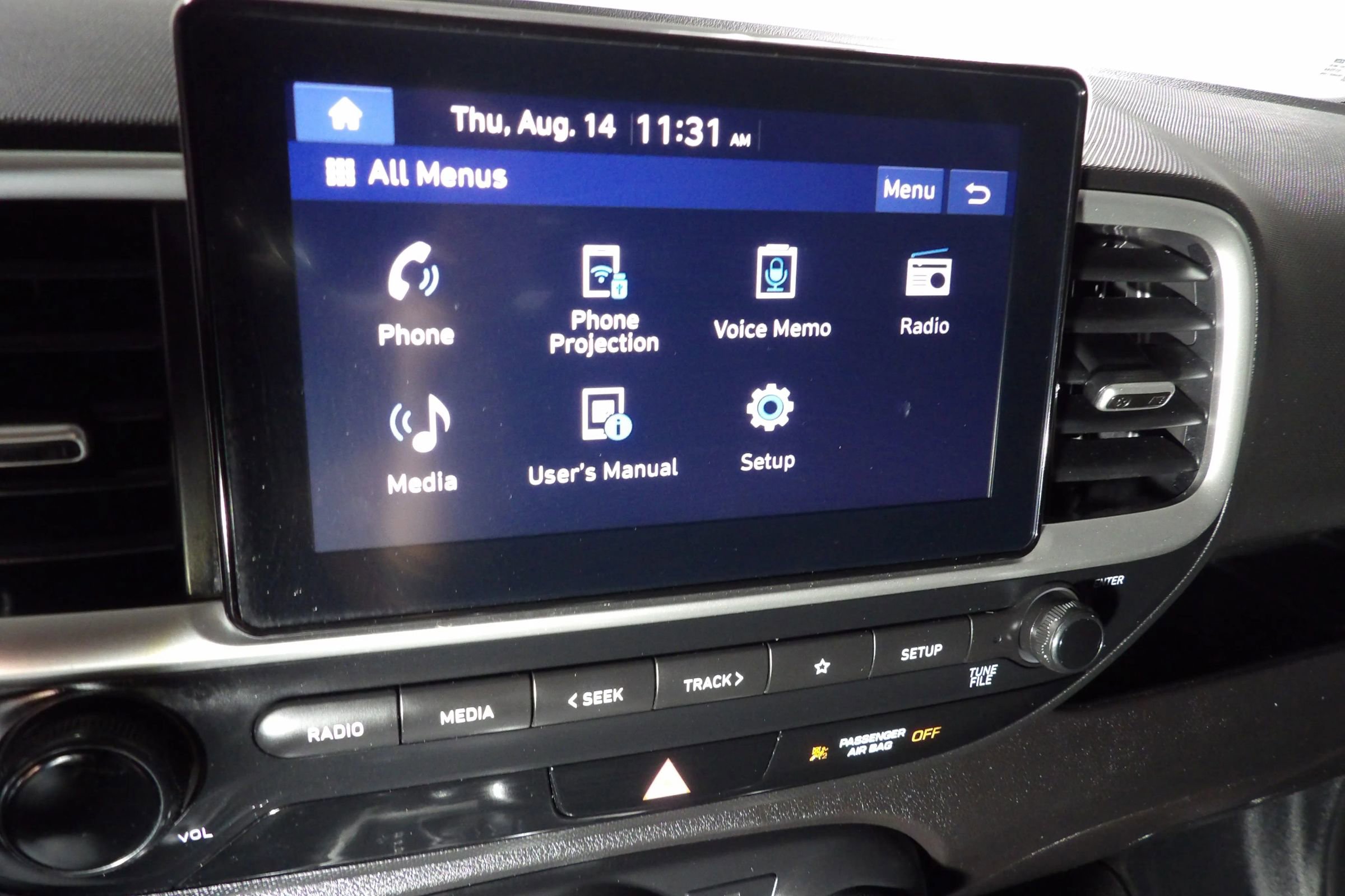 Used 2024 Hyundai Venue SEL image 20