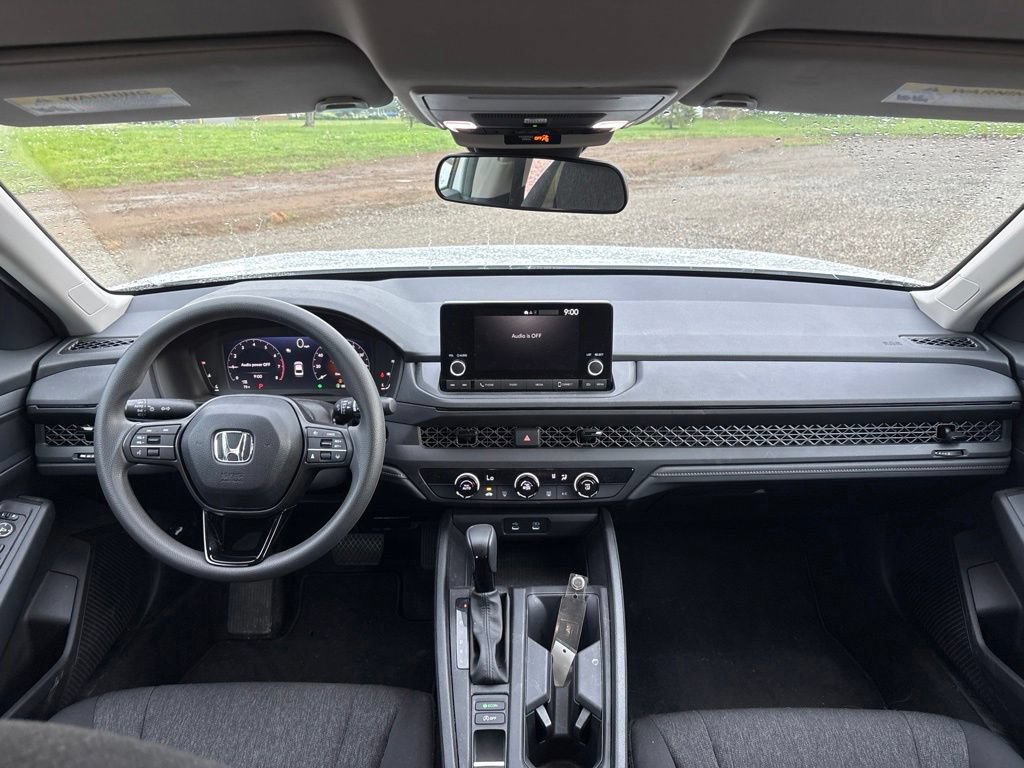 Used 2025 Honda Accord LX image 16