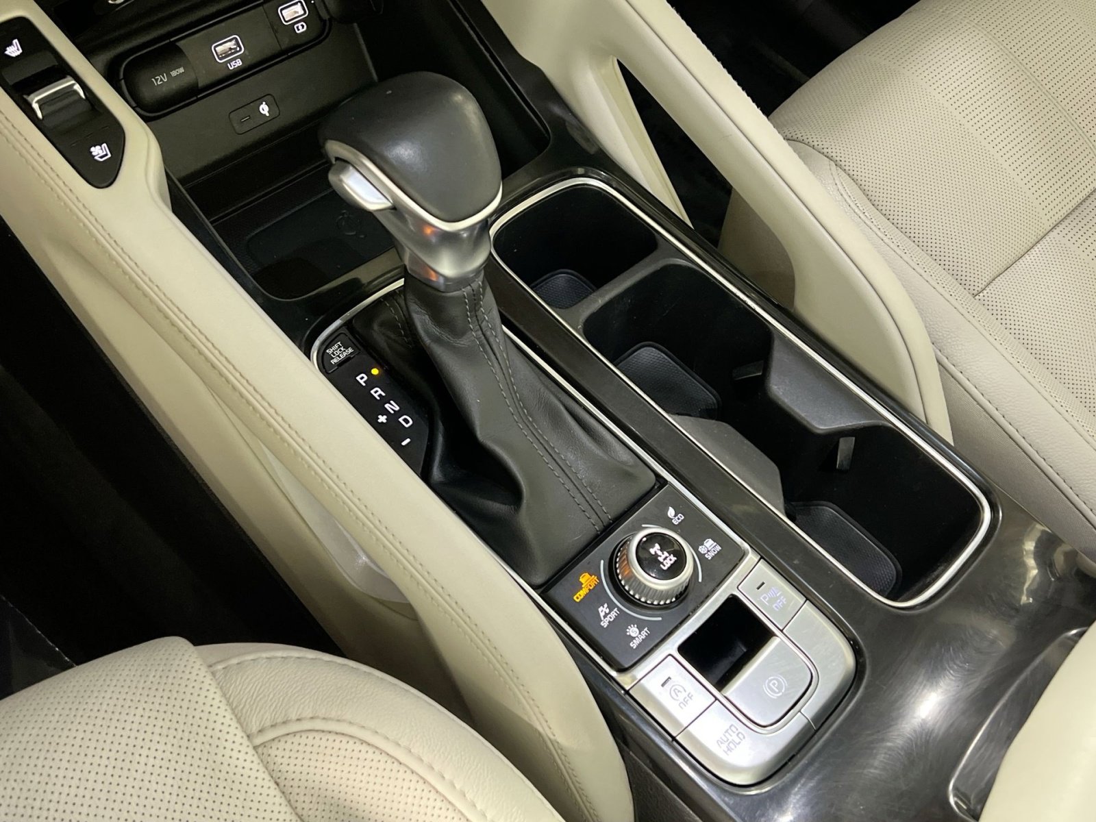 Used 2020 Kia Telluride EX w/ Towing Package image 19