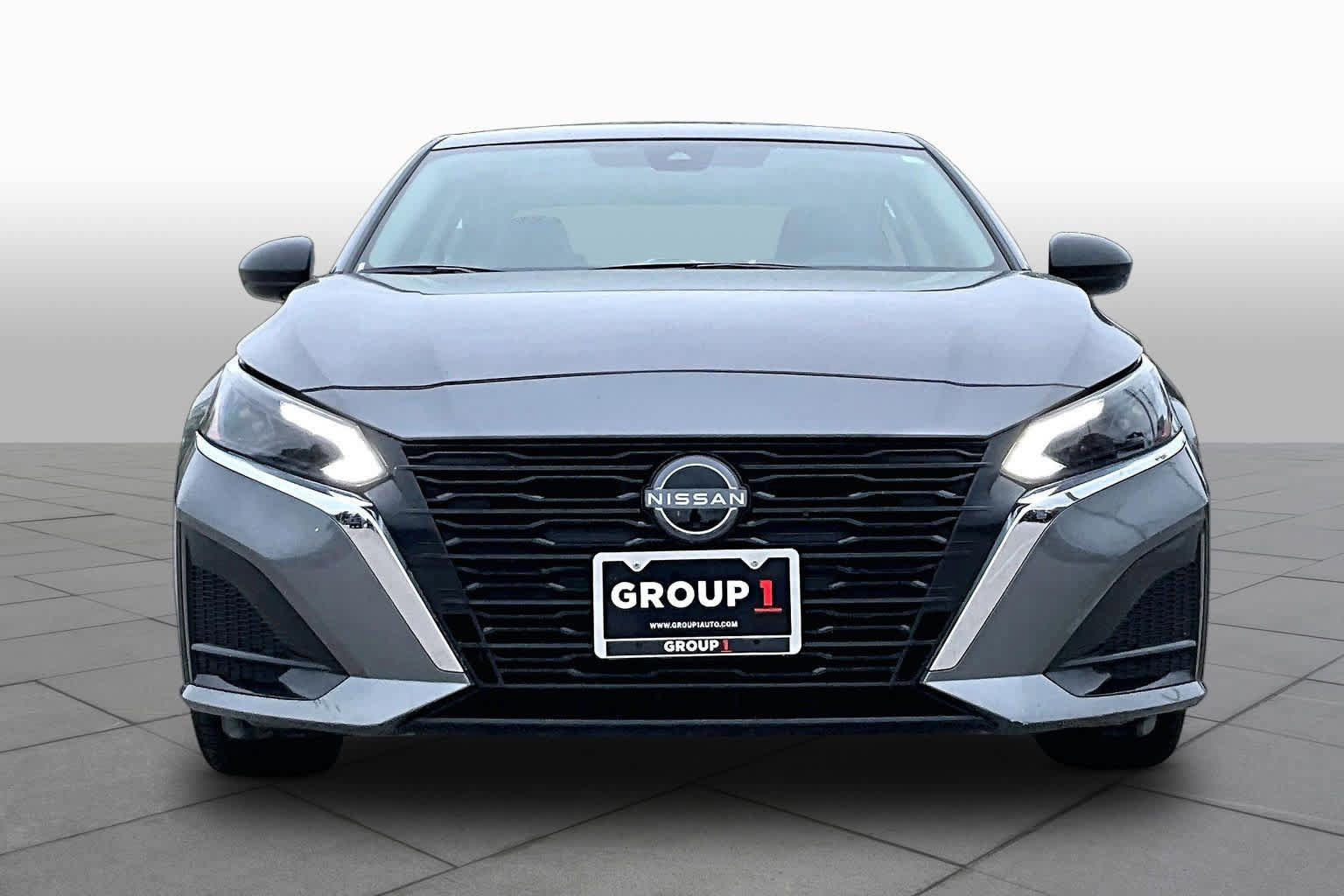 Used 2025 Nissan Altima 2.5 SV FWD image 4