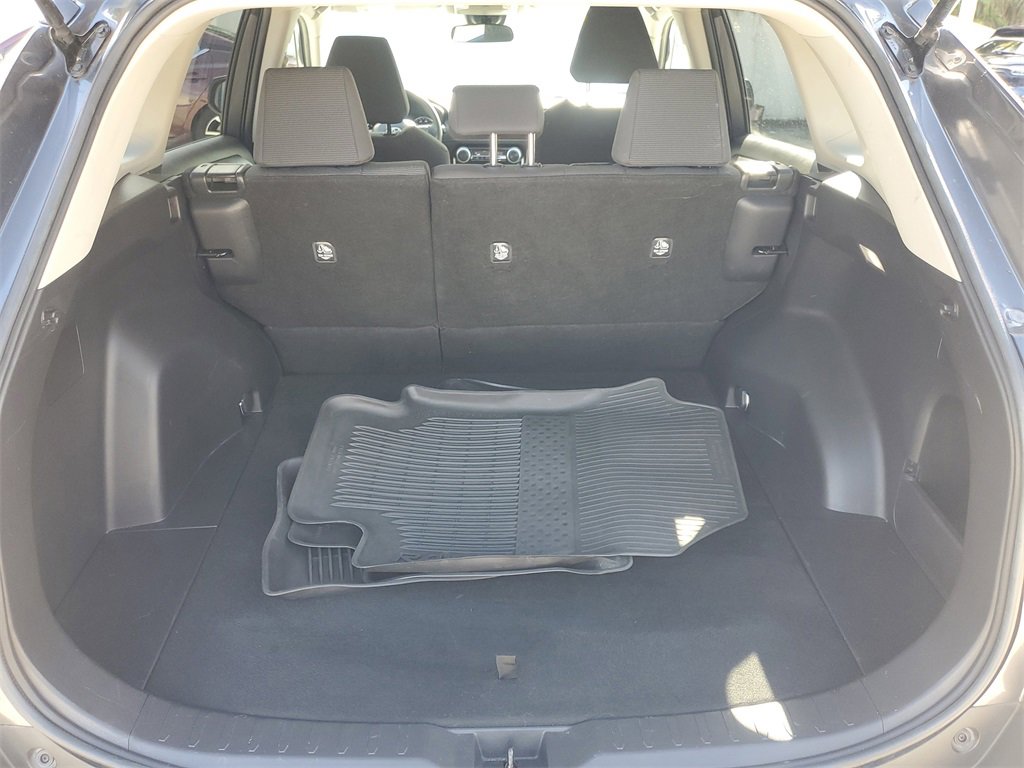 Certified 2022 Toyota RAV4 LE image 9