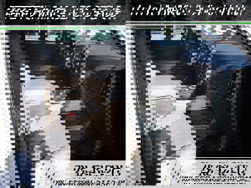 Used 2020 Ford Expedition Max XLT w/ Equipment Group 202A image 9