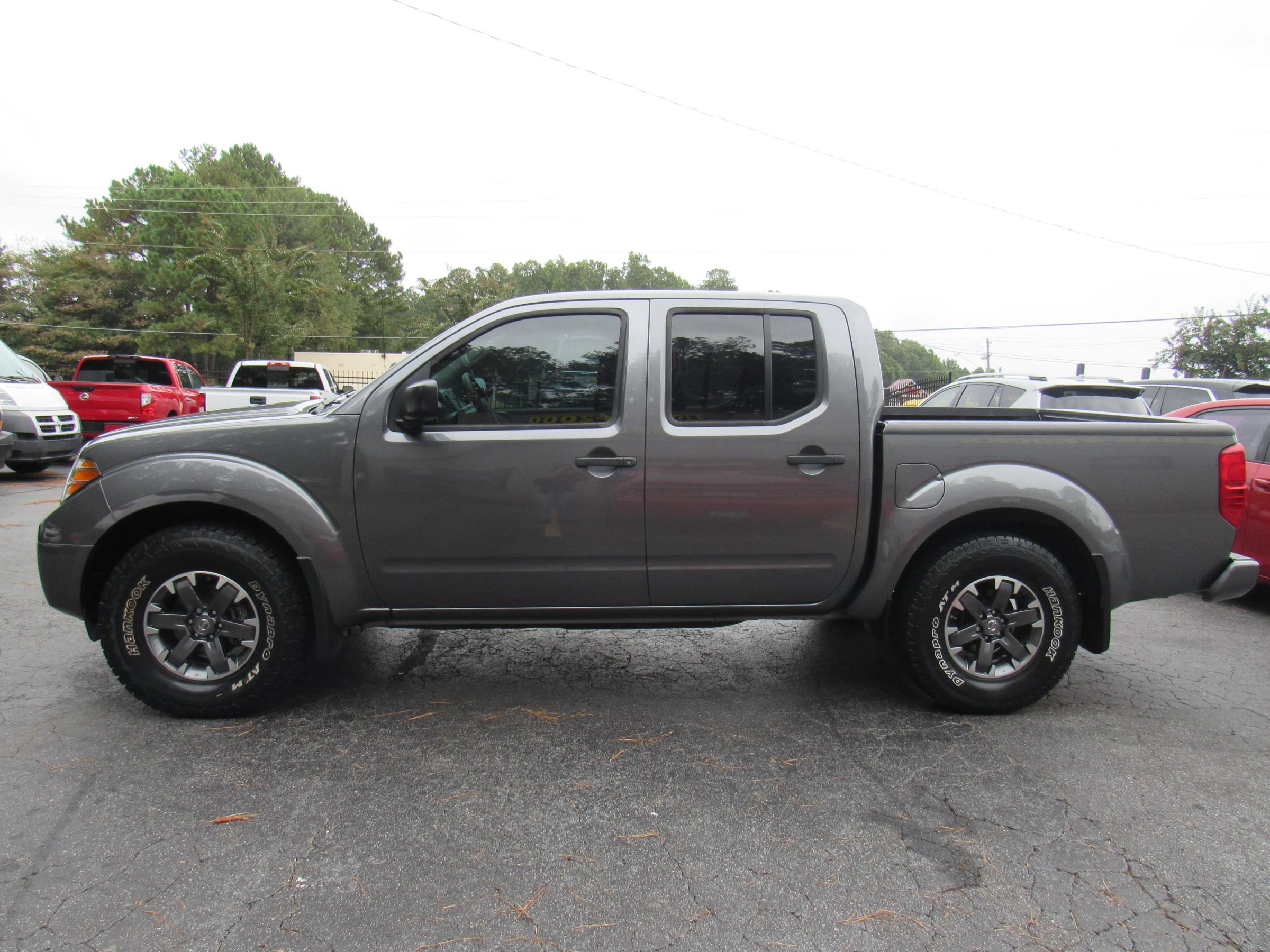 Used 2019 Nissan Frontier Desert Runner RWD image 4