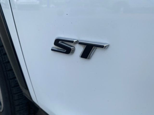 Used 2025 Buick Enclave Sport Touring image 7