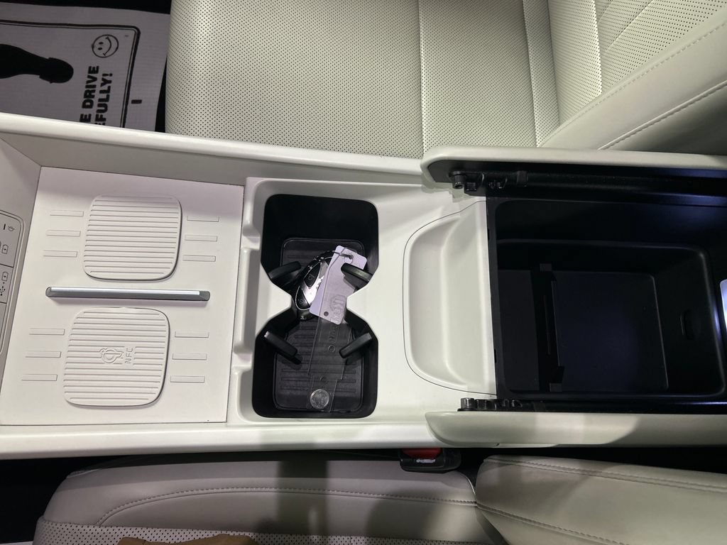 Used 2024 Hyundai Santa Fe SEL FWD image 19