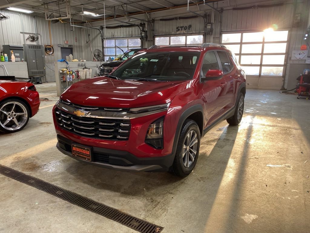 New 2026 Chevrolet Equinox LT w/ Convenience Package II AWD/4WD image 8