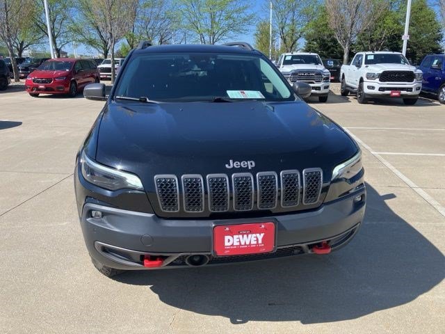 Used 2020 Jeep Cherokee Trailhawk w/ Technology Group AWD/4WD image 2