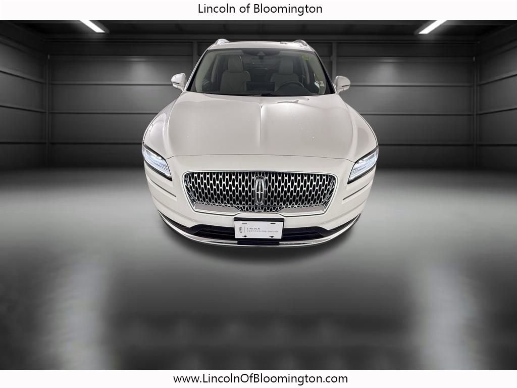 Used 2023 Lincoln Nautilus Reserve w/ Equipment Group 201A image 12