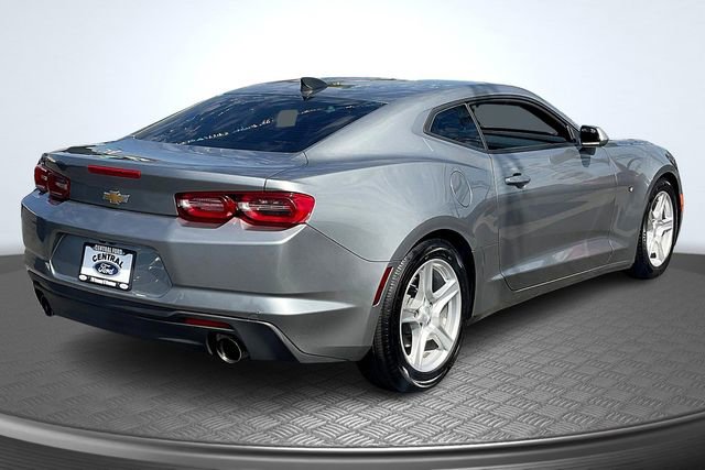 Used 2023 Chevrolet Camaro LT image 13