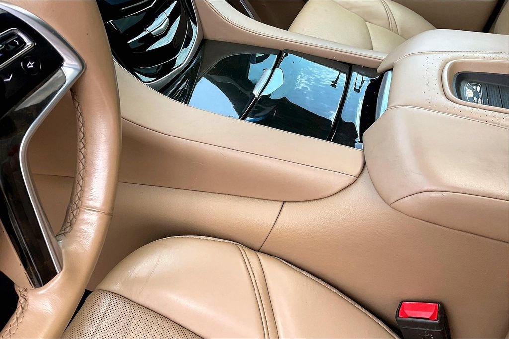 Used 2019 Cadillac Escalade ESV Platinum AWD/4WD image 20
