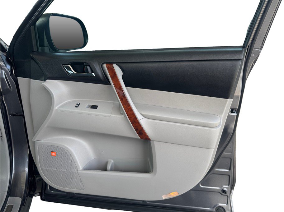 Used 2013 Toyota Highlander Limited FWD image 19